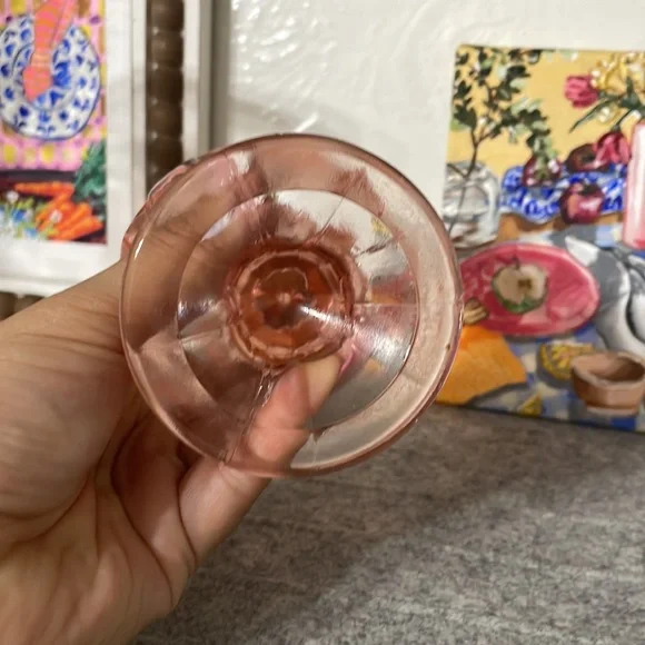 Pair of Pink Goblets Leaf Bottoms - Picture 3 of 4